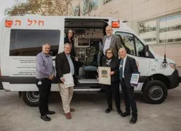 ICEJ donerer fire nye ambulancer til Israel